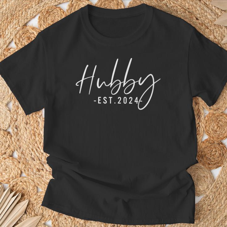 Hubby Est 2024 Just Married Honeymoon Husband Wedding Couple T-Shirt Gifts for Old Men