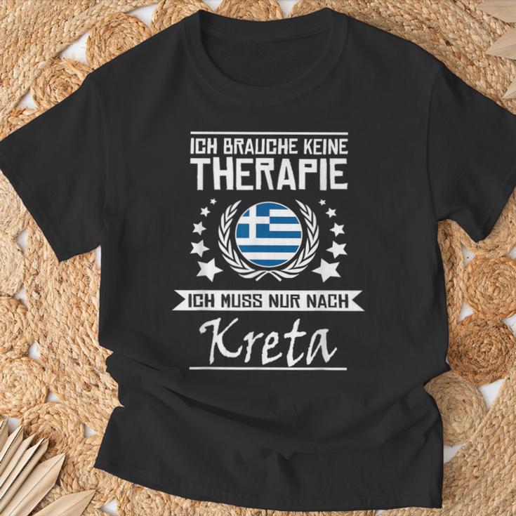 Ich Brauche Keine Therapie Ich Muss Nur Nach Kreta T-Shirt Geschenke für alte Männer