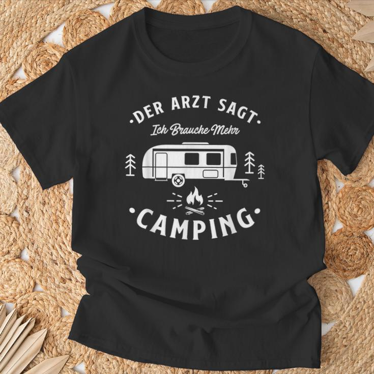 Ich Brauche Mehr Camping Ich Brauche Mehr Camping T-Shirt Geschenke für alte Männer