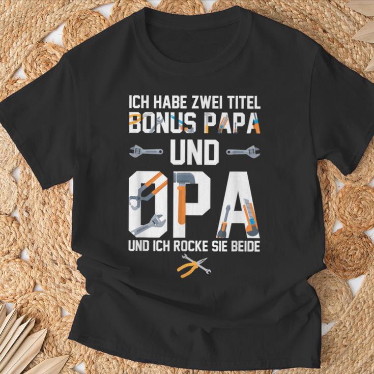 Ich Habe Zwei Titel Bonus Papa Und Opa Rocke Sie Both T-Shirt Geschenke für alte Männer