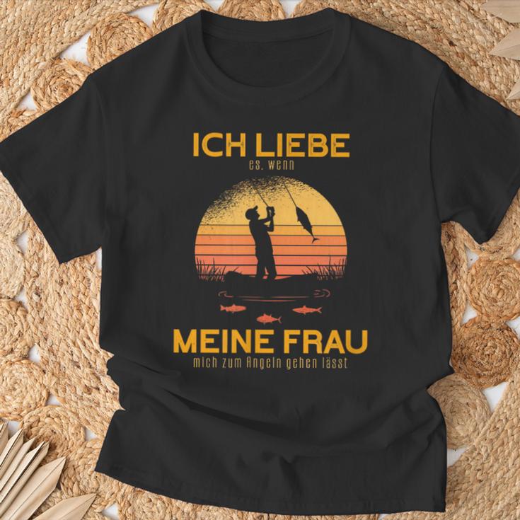 Ich Liebe Es Es Wenn Mein Frauu Mich Zum Fishing Gehen I Love It T-Shirt Geschenke für alte Männer