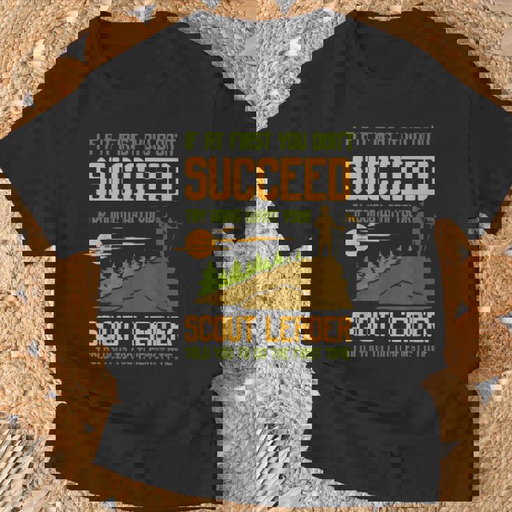 Intenta Hacer Lo Que Tu Líder Scout Te Dijo Scout Camiseta unisex Regalos para ancianos