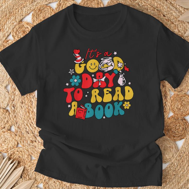 It's A Good Day To Read A Book Reading Day Cat Teachers T-Shirt Gifts for Old Men