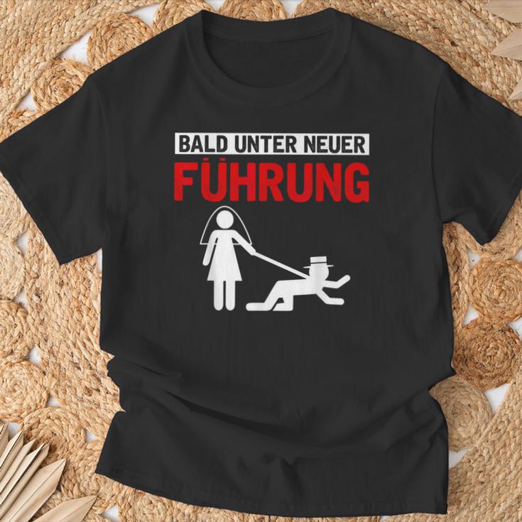 Jga Bald Unter Neuen Führung With Bride And Groom T-Shirt Geschenke für alte Männer