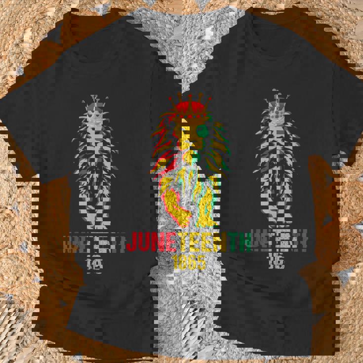 Junenth African American Black Lion 1865 King Women T-Shirt Gifts for Old Men