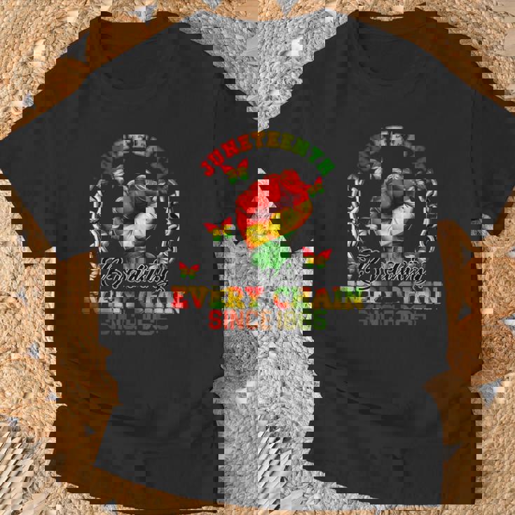 Junenth Breaking Every Chain Since 1865 Independence Day T-Shirt Gifts for Old Men