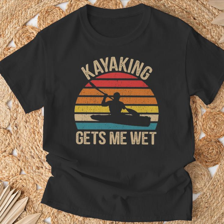 Kayaking Gets Me Wet Paddling Boating Vintage Kayaker T-Shirt Gifts for Old Men