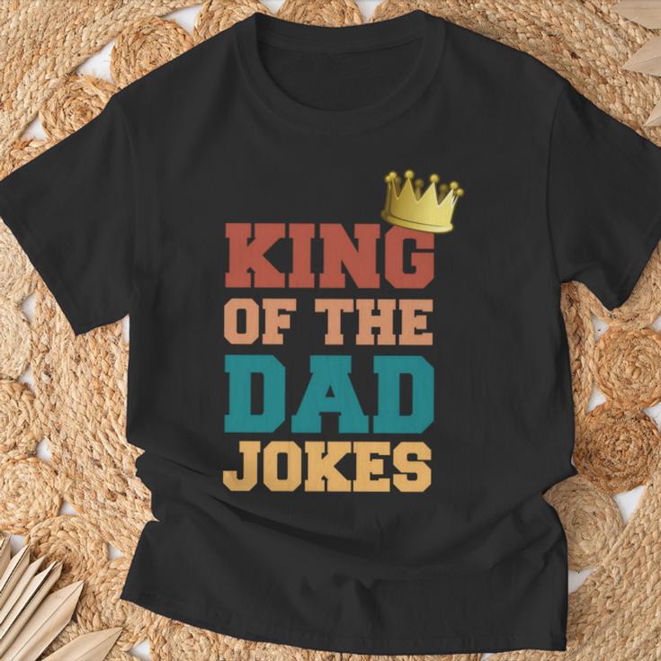 König Desaters Witze Papa Wortspiele Krone Happy T-Shirt Geschenke für alte Männer