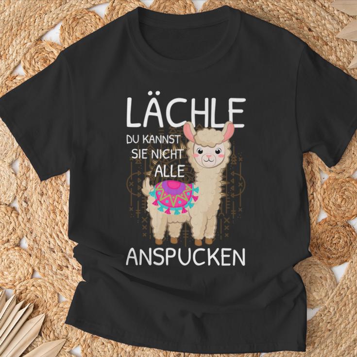 Lama Spruch Alpaka Lächle Du Kannst Sie Nicht Anspucken Lama T-Shirt Geschenke für alte Männer