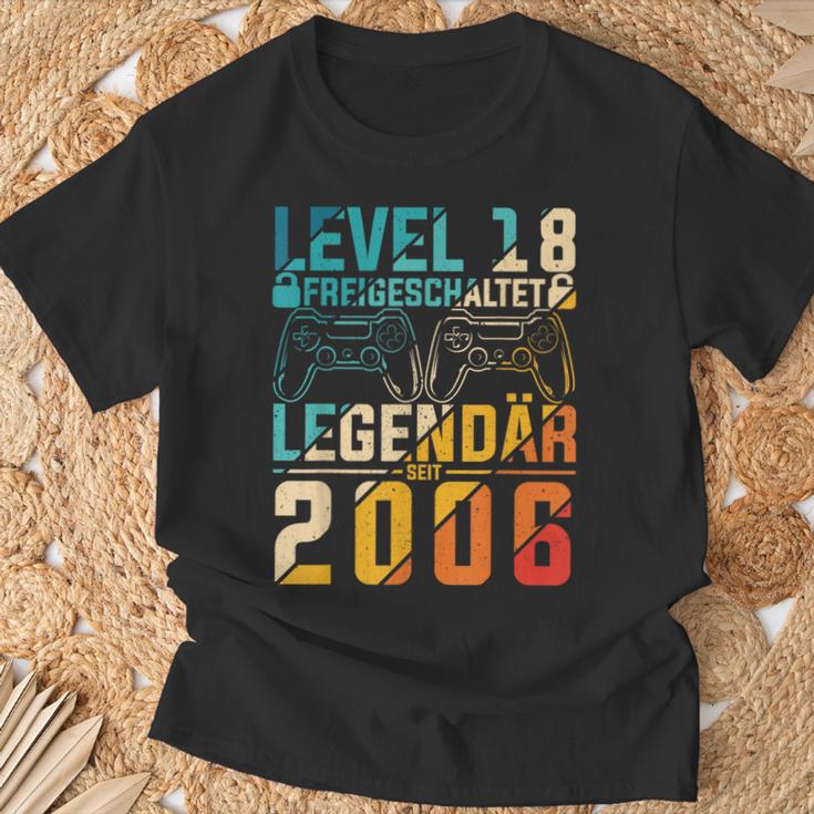 Level 18 Freigeschaltet Legedär Seit 2006 Gaming Motif T-Shirt Geschenke für alte Männer