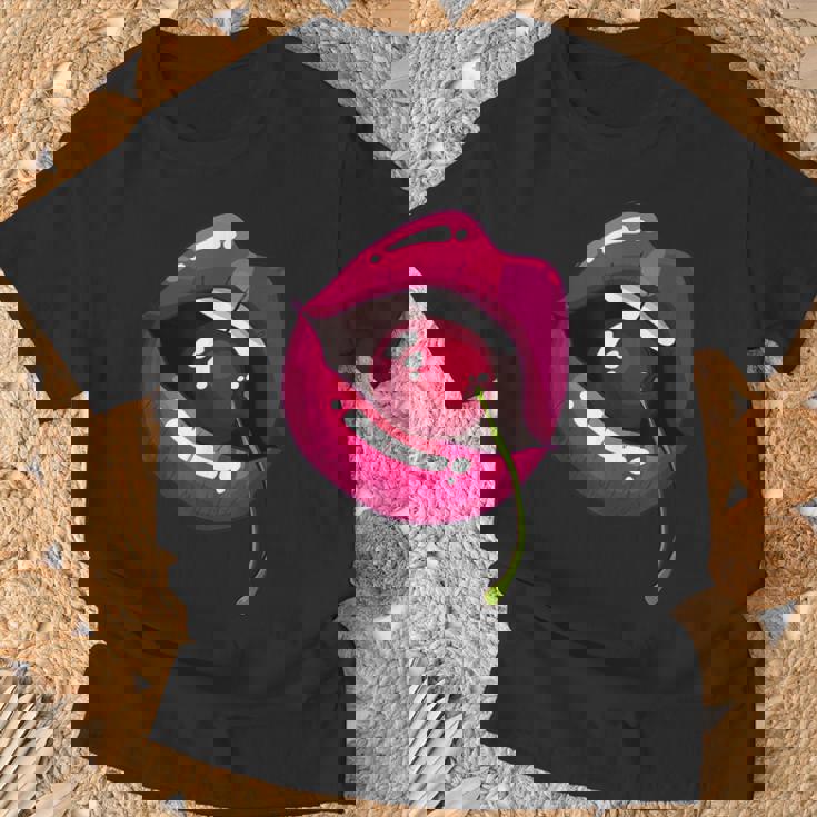 Lèvres Arc-En-Ciel Avec Cerise Dans La Bouche Nostalgie Des Années 80 T-Shirt Cadeaux pour les vieillards