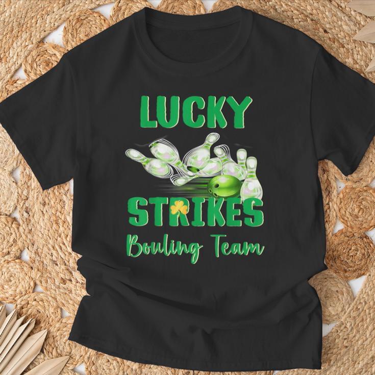 Lucky Strikes Matching Bowling Team St Patrick's Day T-Shirt Gifts for Old Men