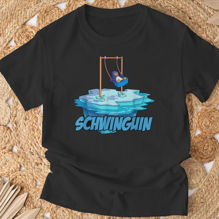 Lustig Pinguin Schwinguin Schaukel Arktis Eis T-Shirt Geschenke für alte Männer