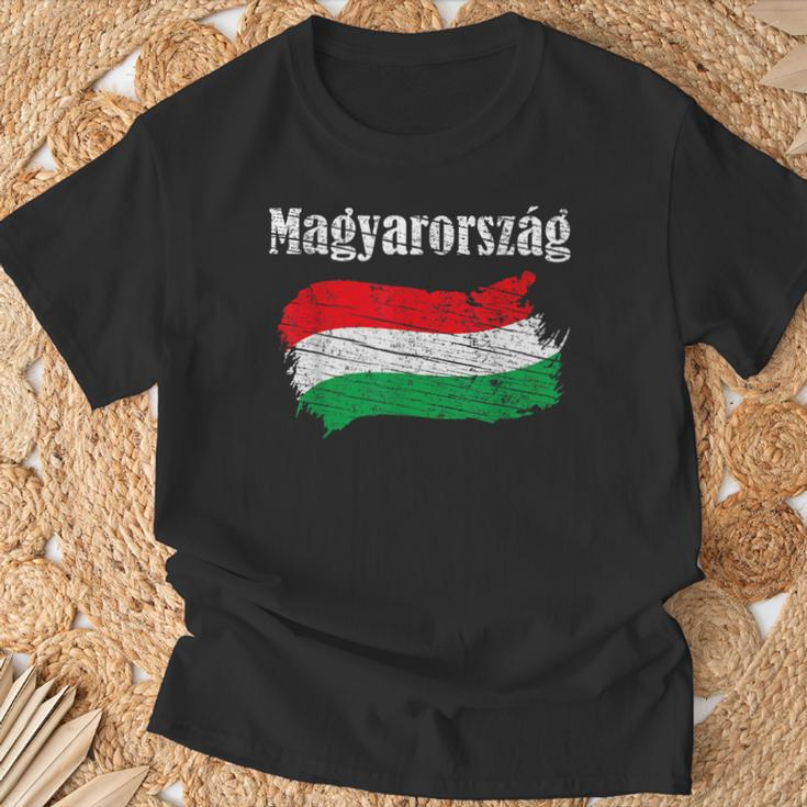 Magyarorszag Hungarian Flag Vintage Graphic Hungary Lovers T-Shirt Gifts for Old Men
