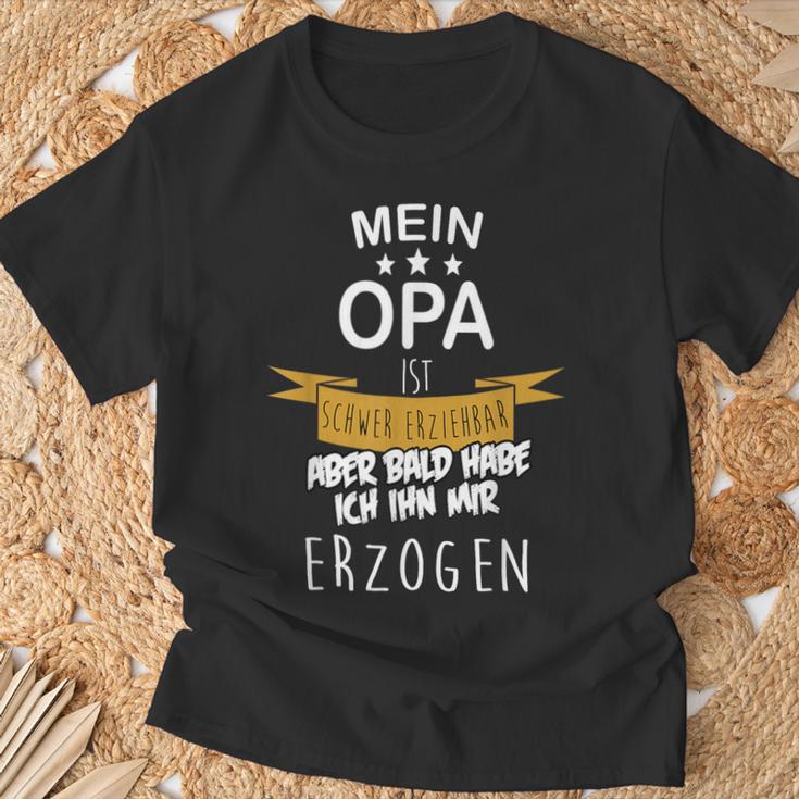 Mein Opa Ist Schwererziehbar I Children's T-Shirt Geschenke für alte Männer