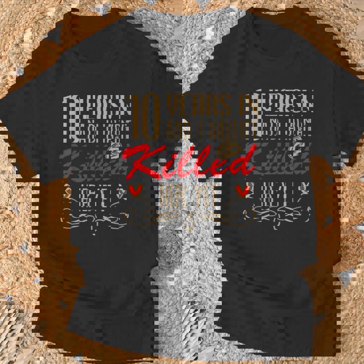 Meme 10 Aniversario De Bodas Parejas Casadas 10 Años Divertidos Camiseta unisex Regalos para ancianos