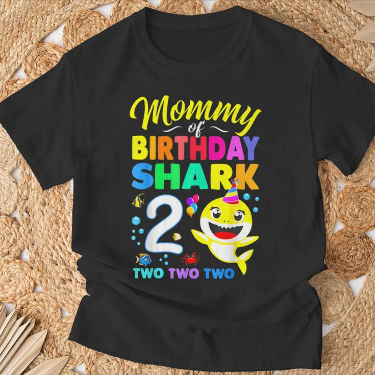 Mommy Of Birthday Shark 2Nd Matching Oufit Party For Family T-Shirt Gifts for Old Men