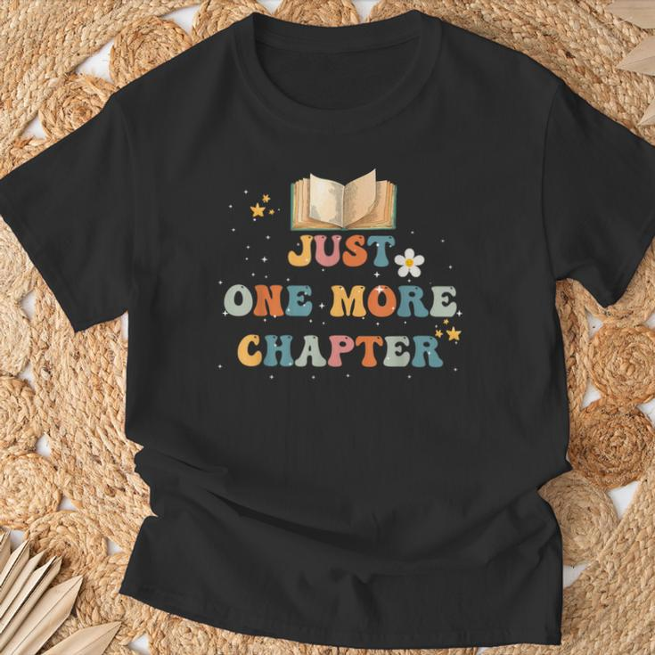 Nur Noch Ein Kapitel Ich Verspreche Es Zu Lesen T-Shirt Geschenke für alte Männer