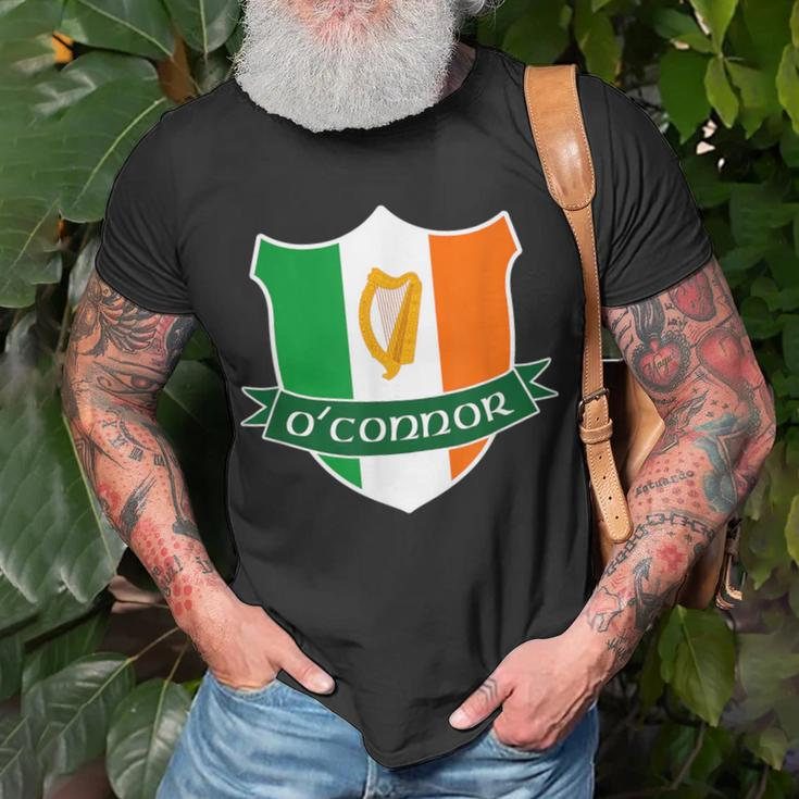 Oconnor Irish Name Ireland Flag Harp Family T-Shirt Gifts for Old Men