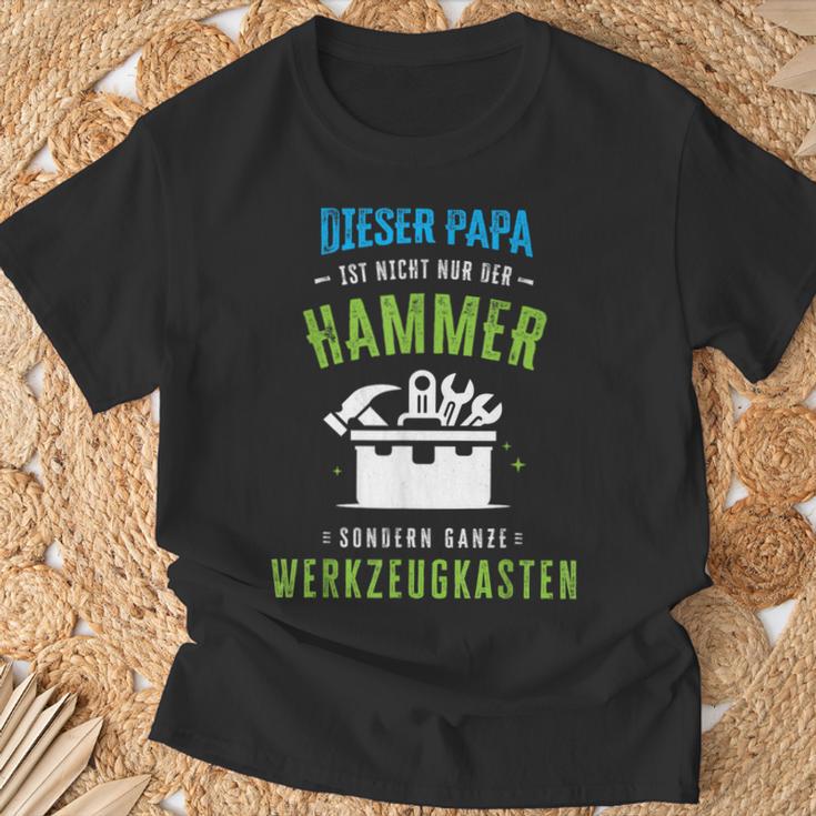 Papa Ist Nicht Nur Der Hammer Sondern Ganze Werkzeugkasten T-Shirt Geschenke für alte Männer