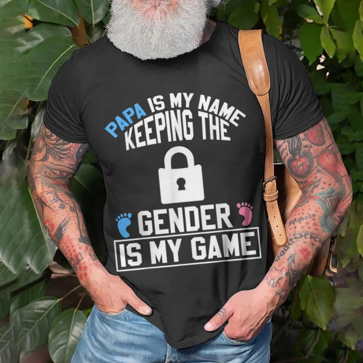 Papa Is My Name Keeping Gender Is My Game Baby Reveal T-Shirt Gifts for Old Men