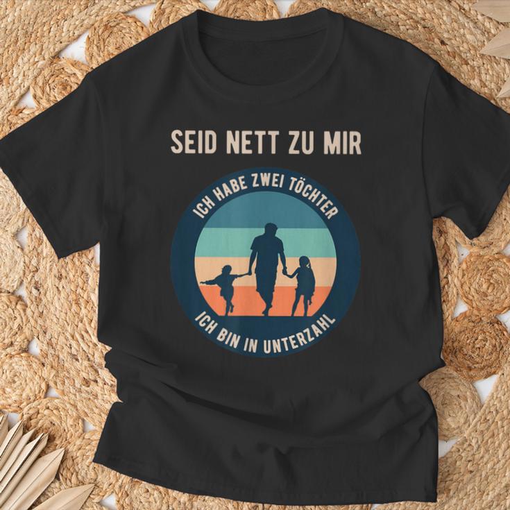 Papaon Zwei Töchtern Unterzahl Dad T-Shirt Geschenke für alte Männer