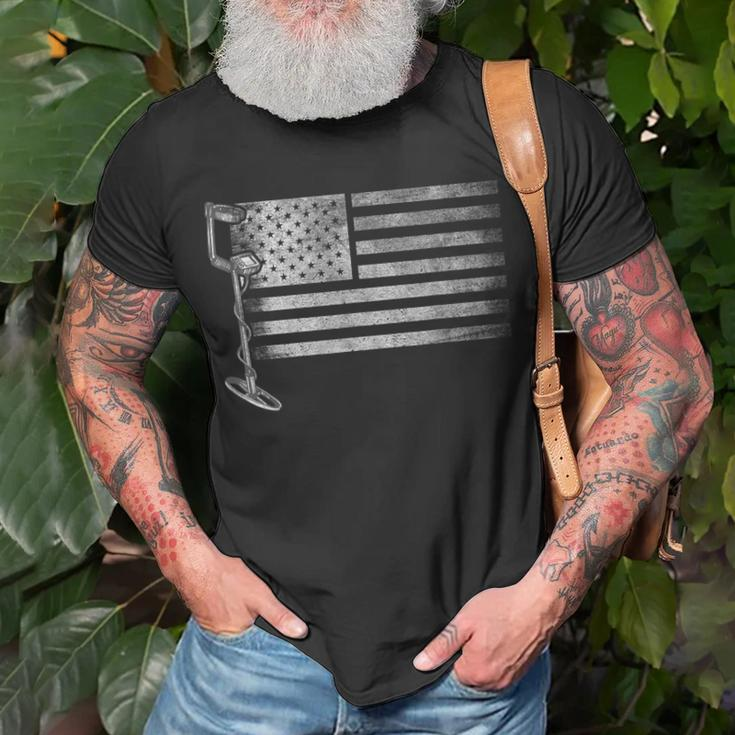 Patriotic Metal Detecting Usa Flag Treasure Hunt Detectorist T-Shirt Gifts for Old Men
