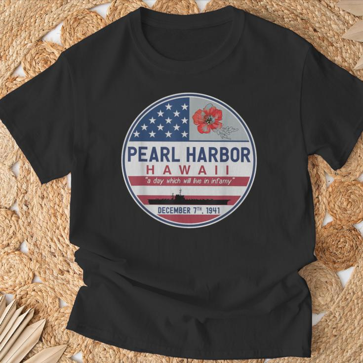 Pearl Harbor Memorial Hawaii Vintage Usa Flag Day Of Infamy T-Shirt Gifts for Old Men