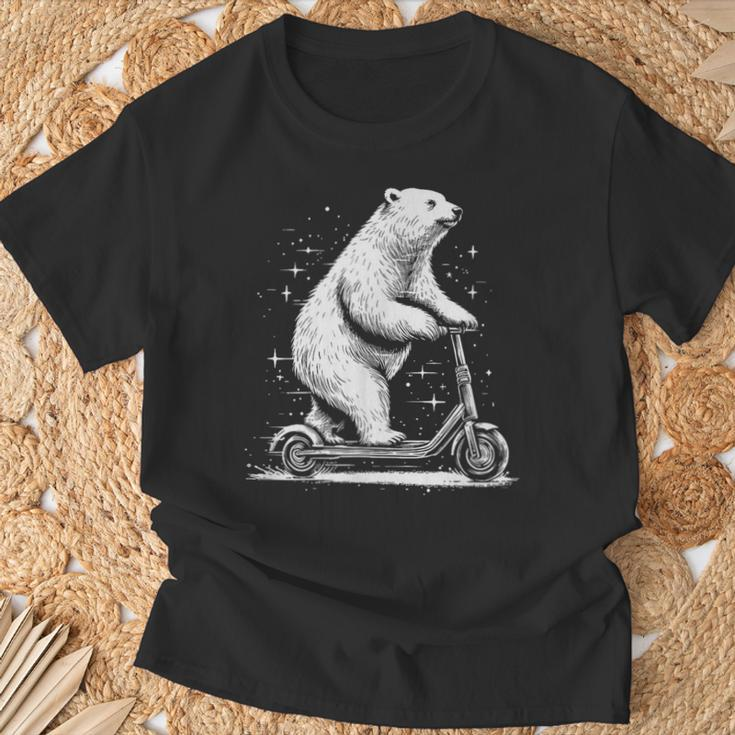 Polar Bear On An E-Scooter T-Shirt Geschenke für alte Männer