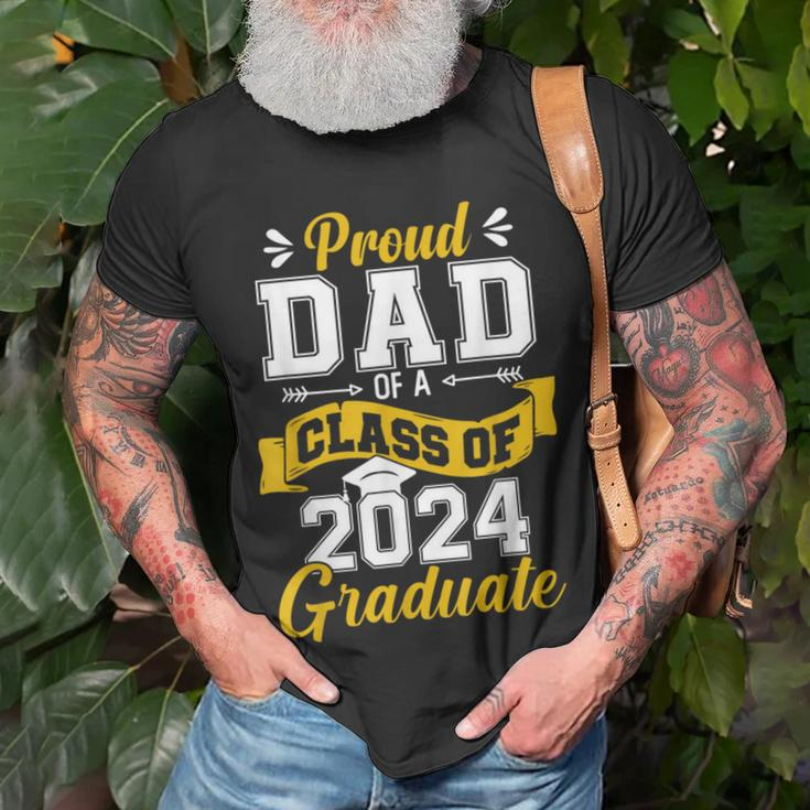 Proud Dad Of A Class Of 2024 Graduate Senior 2024 Graduation T-Shirt Gifts for Old Men