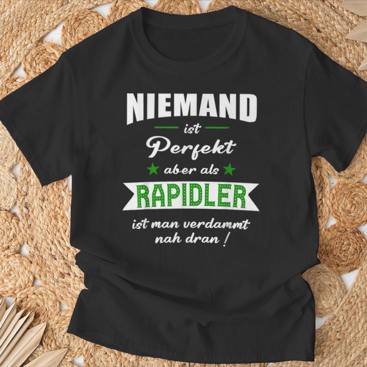 Rapidler Fußball Wien Niemand Ist Perfekt Rap T-Shirt Geschenke für alte Männer