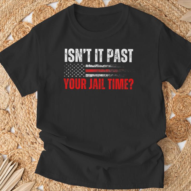 Retro Isn't It Past Your Jail Time Vintage American Flag T-Shirt Gifts for Old Men