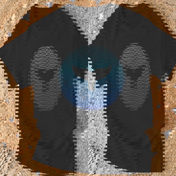 Salvar A Las Ballenas Asesino De Animales Marinos Cola De Ballena Ola Orca Camiseta unisex Regalos para ancianos