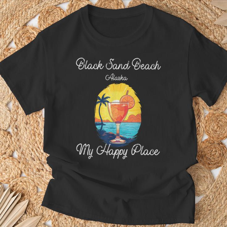 Schwarzer Sandstrand Alaska Mein Glücklicher Ort T-Shirt Geschenke für alte Männer