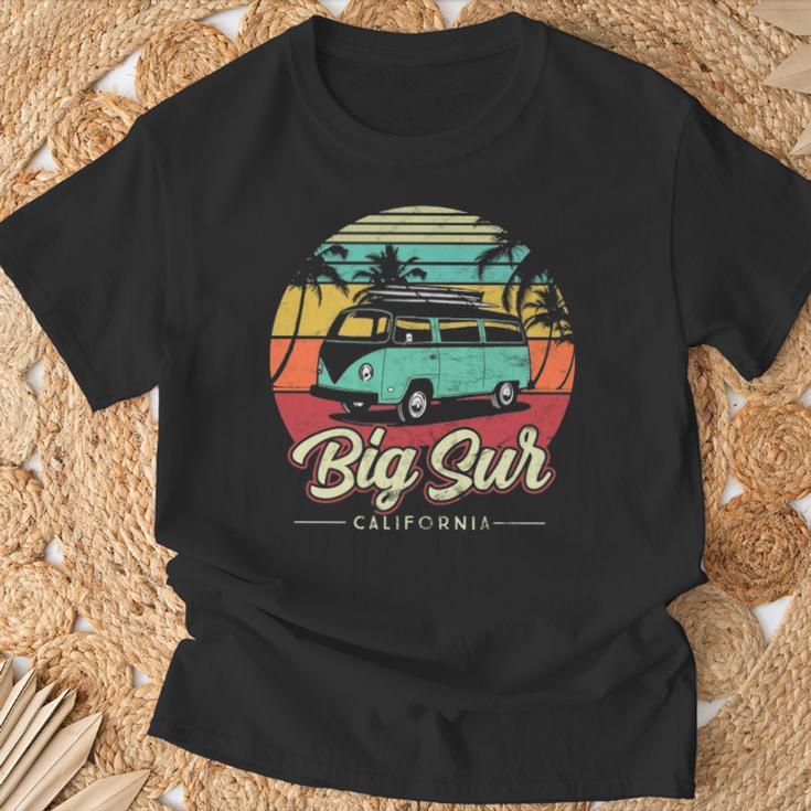 Surfer Big Sur California Beach Vintage Van Surf T-Shirt Gifts for Old Men