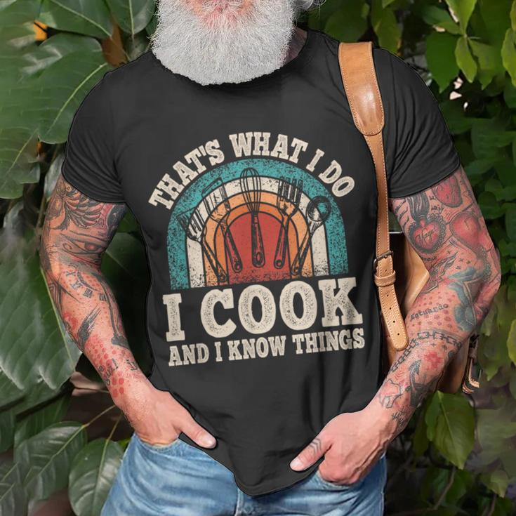 That's What I Do I Cook And I Know Things Cooking T-Shirt Gifts for Old Men