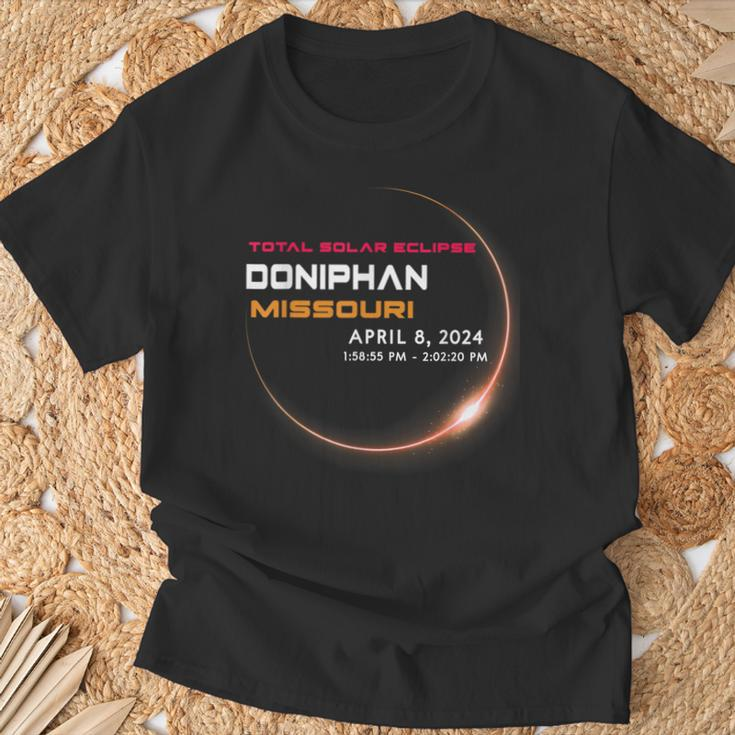 Total Solar Eclipse 2024 In Doniphan Missouri T-Shirt Gifts for Old Men