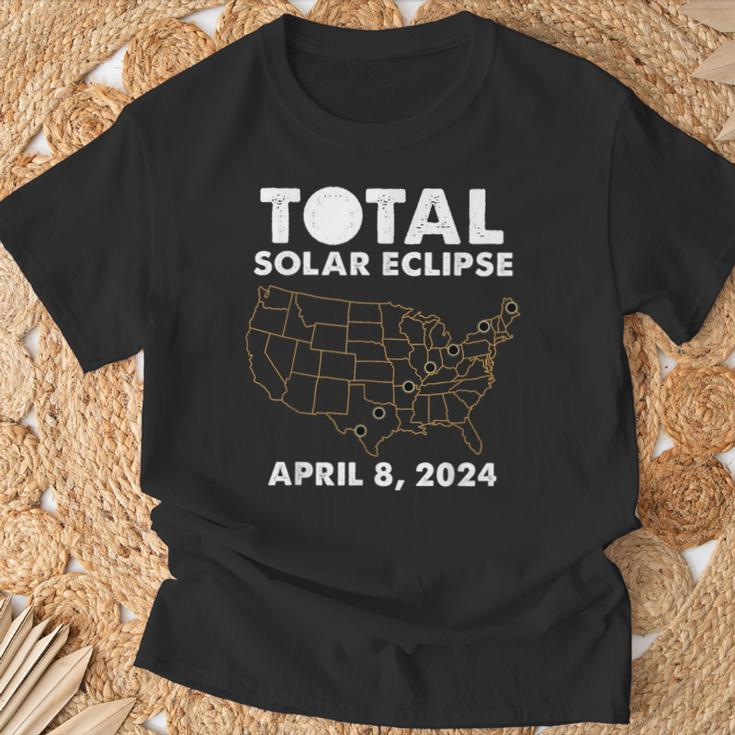 Total Solar Eclipse 2024 Party America Totality Usa Map T-Shirt Gifts for Old Men