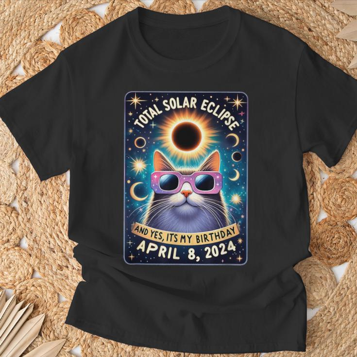 Total Solar Eclipse Yes It's My Birthday April 8 2024 Cat T-Shirt Gifts for Old Men