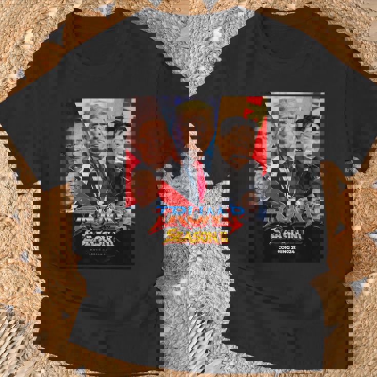 Trump Temporada 2 Coming 2024 Divertido Humor Adulto Donald Trump Camiseta unisex Regalos para ancianos