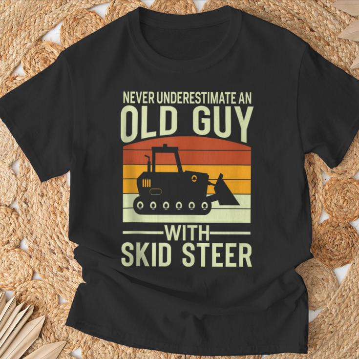 Never Underestimate Old Guy With A Skid Sr Construction T-Shirt Gifts for Old Men