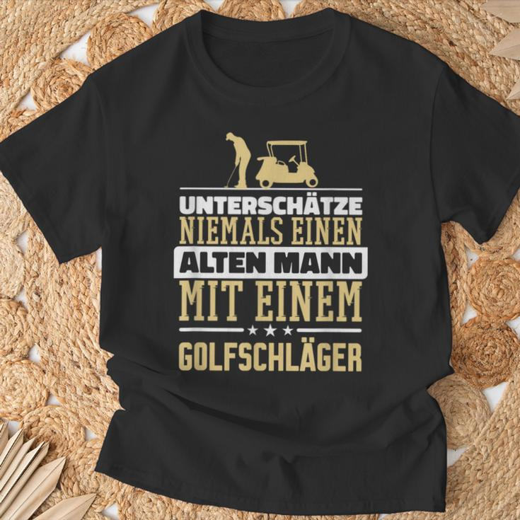 Underschatz Nie Einen Alten Mann Golf Club T-Shirt Geschenke für alte Männer