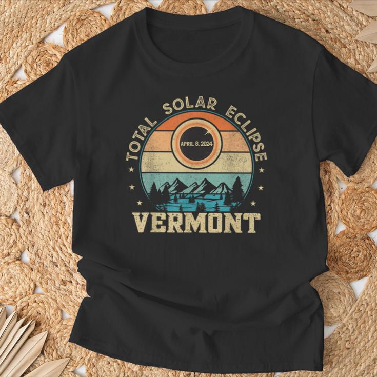 Vermont Total Solar Eclipse April 8Th 2024 Women T-Shirt Gifts for Old Men
