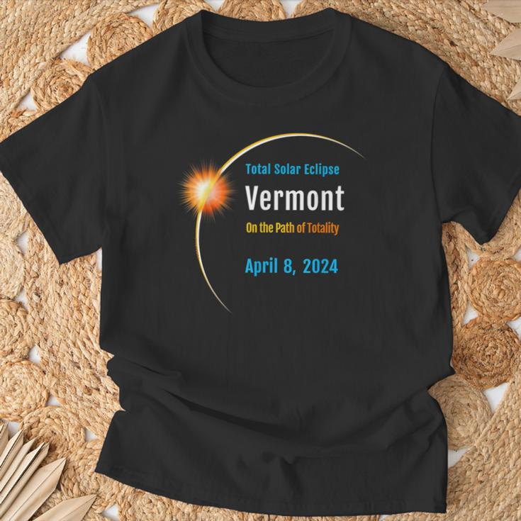 Vermont Vt Total Solar Eclipse 2024 1 T-Shirt Gifts for Old Men