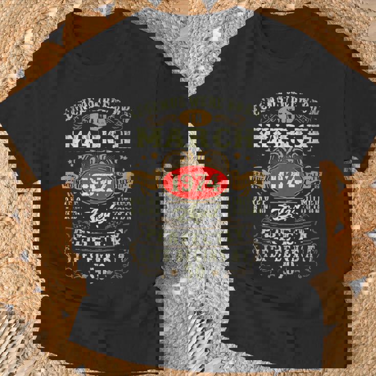 Vintage Made In March 1974 50Th Birthday 50 Year Old T-Shirt Gifts for Old Men