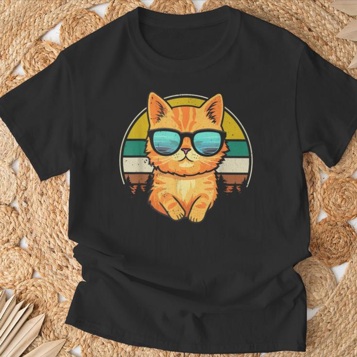 Vintage Style Orange Tabby Cat Friendly Wearing Sunglasses T-Shirt Gifts for Old Men