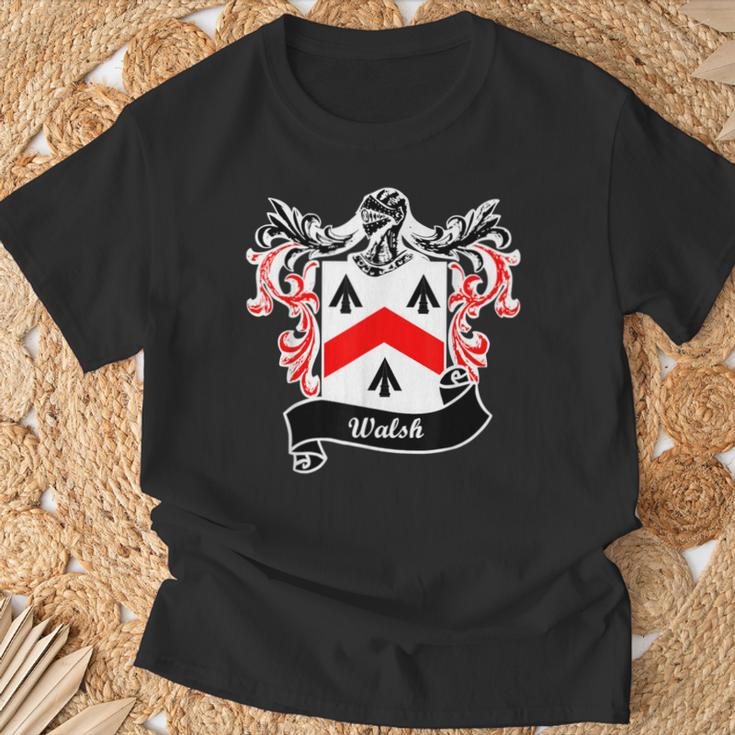 Walsh Coat Of Arms Surname Last Name Family Crest T-Shirt Gifts for Old Men