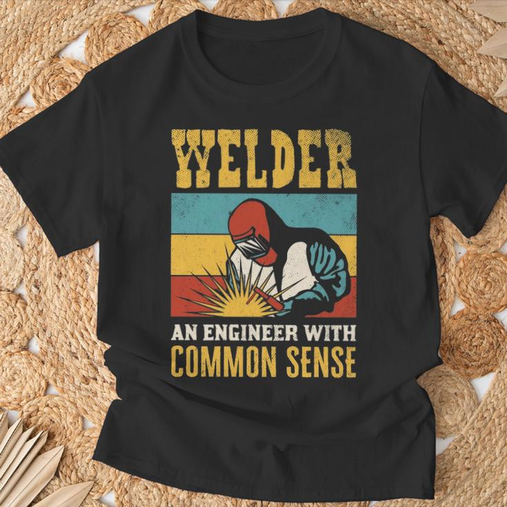 Welder An Engineer Welding Vintage Weld Welders T-Shirt Gifts for Old Men