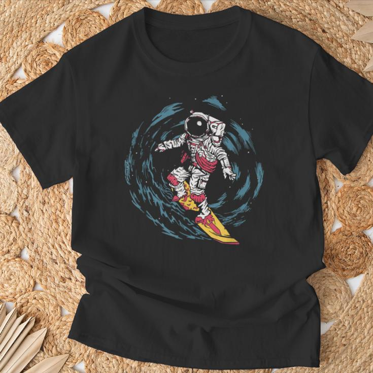 Weltraum Surfer Im Weltall Für Herren Damen Und Kinder T-Shirt Geschenke für alte Männer