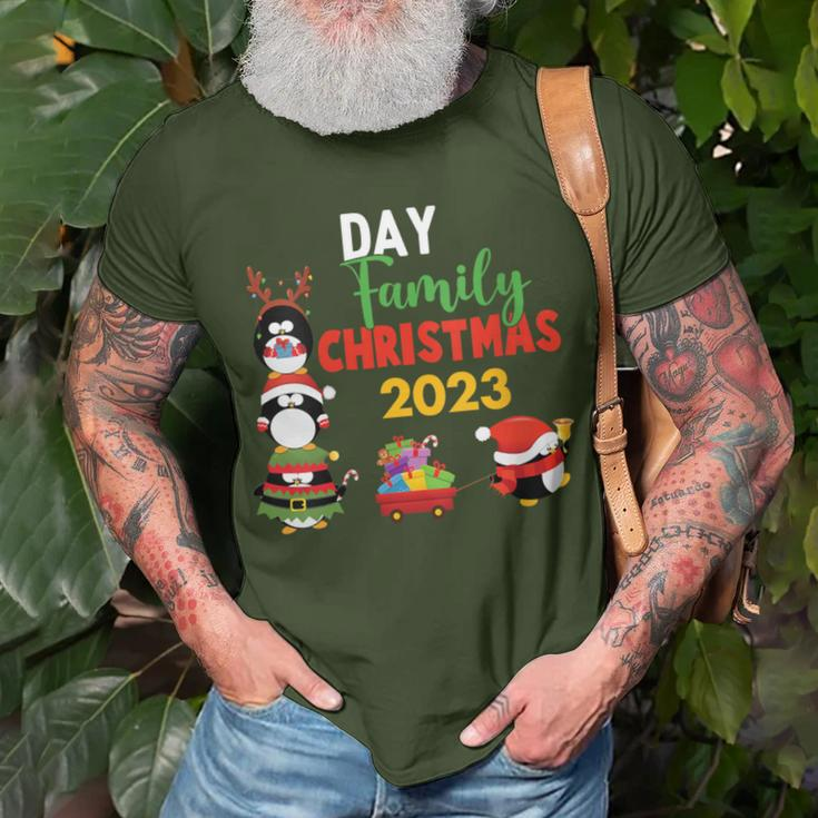 Day Family Name Day Family Christmas T-Shirt Gifts for Old Men